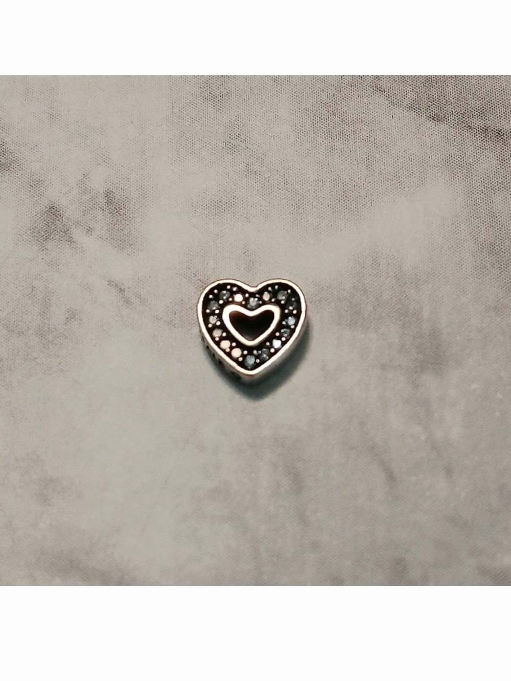 Pandora Sparkling Heart Petite Floating Locket Charm – Sterling Silver – EUC - Picture 4 of 9